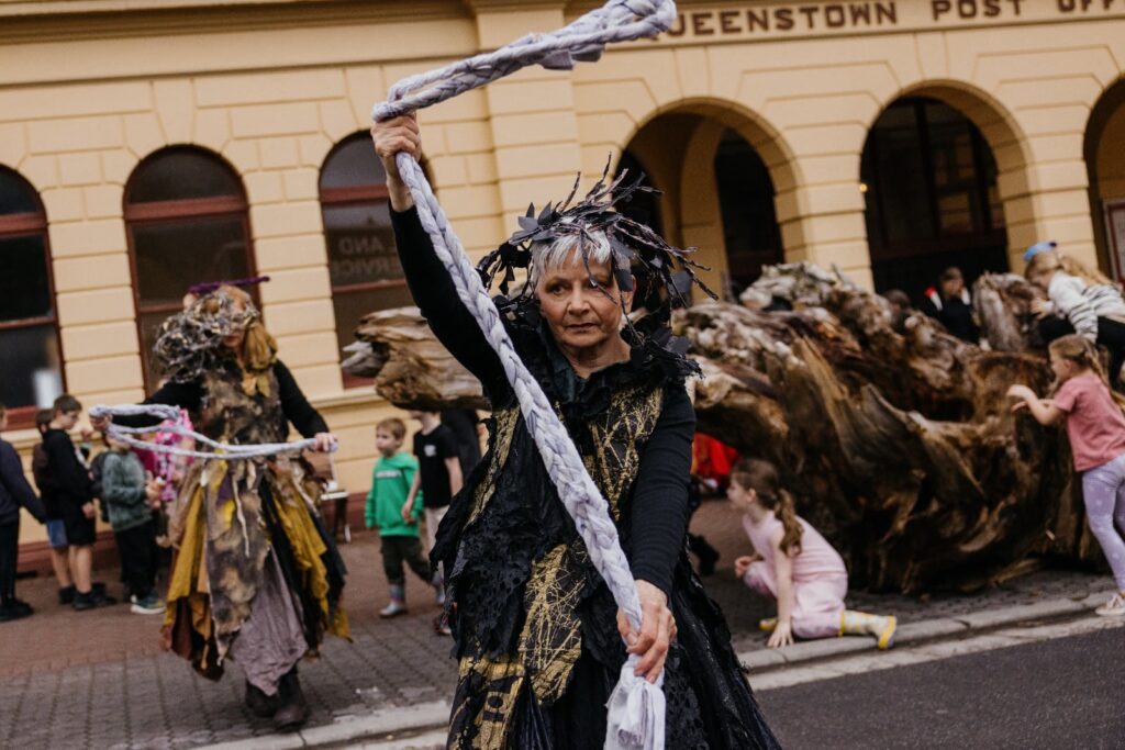 UNCONFORMITYCRIBRD_102_Jesse_Hunniford_1600