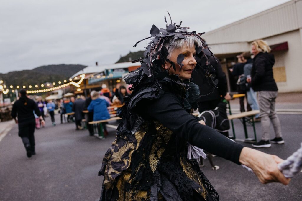 UNCONFORMITYCRIBRD_105_Jesse_Hunniford_1600