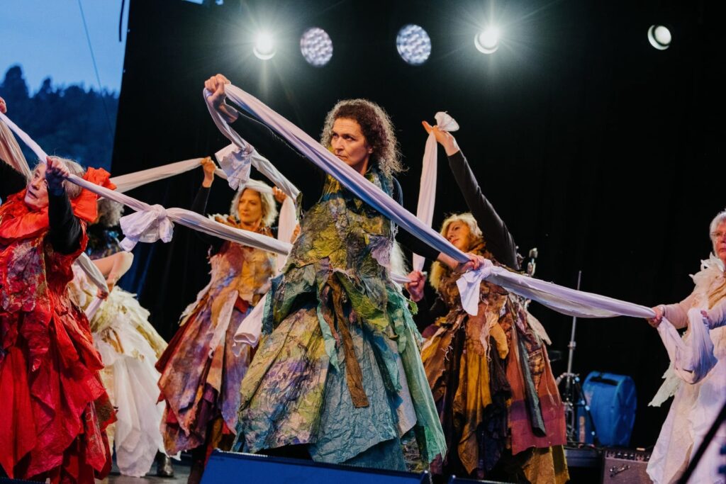 UNCONFORMITYCRIBRD_118_Jesse_Hunniford_1600