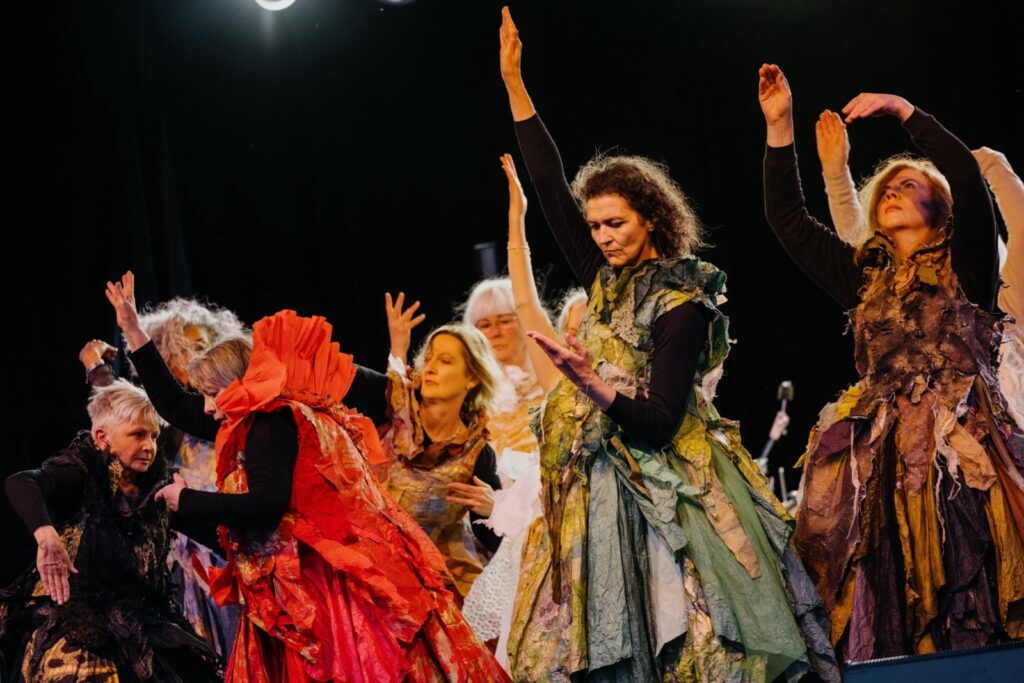 UNCONFORMITYCRIBRD_137_Jesse_Hunniford_1600