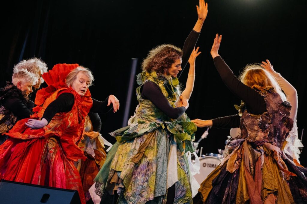 UNCONFORMITYCRIBRD_138_Jesse_Hunniford_1600